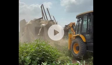 खेकड़ा: बागपत-बड़ौत-खेकड़ा विकास प्राधिकरण ने अनाधिकृत कॉलोनियों पर चलाया बुलडोज़र, 3 कॉलोनियां की गईं ध्वस्त