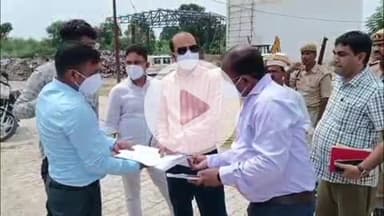 प्रतापगढ़: महुली पहुंचे डीएम ने एसटीपी प्लांट और एमआरएफ सेंटर का किया निरीक्षण