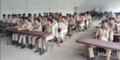 बेगूसराय: आगामी विधानसभा चुनाव के मद्देनज़र DIG ने पुलिस लाइन में पुलिसकर्मियों को दिया प्रशिक्षण