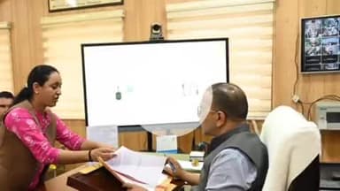 जोशियाड़ा: डीएम ने फरियादियों की समस्याएं सुनी, अधिकारियों को दिए आवश्यक निर्देश