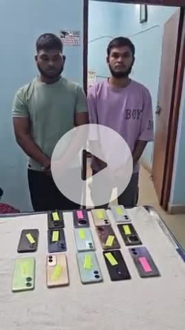 आरंग: आरंग थाना क्षेत्र में मोबाइल दुकान में चोरी करने वाले एक नाबालिग सहित तीन लोग पकड़े गए