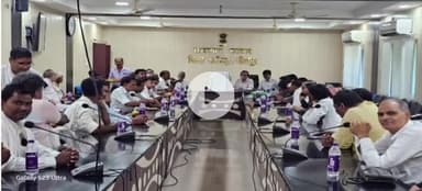 धौलपुर: उचित मूल्य दुकान आवंटन सलाहकार समिति एवं तहसील स्तरीय खाद्य सुरक्षा सर्तकता समिति की बैठक सभागार में आयोजित हुई