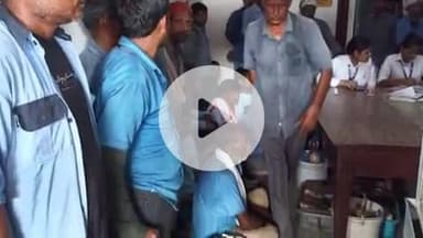 कोल: अलीगढ़ में रेलवे के अधिकारियों ने स्टेशन पर अवैध रूप से खाद्य सामग्री बेच रहे वेंडर्स को पकड़ा