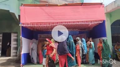 सुपौल: मुख्यमंत्री रोजगार योजना को लेकर नगर परिषद कार्यालय सुपौल के पास लगा कैंप, लोगों को दी जानकारी