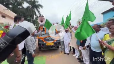 जगदलपुर: पावर हॉउस चौक से वन मंत्री ने प्रधानमंत्री सूर्य घर योजना जागरूकता रथ को हरी झंडी दिखाकर किया रवाना
