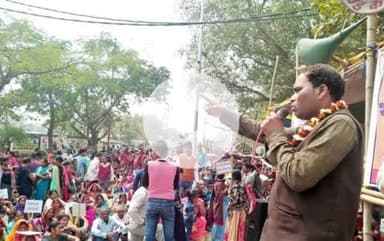 सुनील कुमार प्रिय युवा कवि-लेखक व जीविका नेता,
भावी विधायक प्रत्याशी कांटी विधान सभा,
वरीय प्रदेश उपाध्यक्ष बिहार प्रदेश जीविका संघ बिहार।