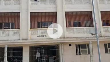 चूरू: राजकीय पीडीयू मेडिकल कॉलेज के हॉस्टल और मेस भवन क्षतिग्रस्त, बारिश के बाद बढ़ा हादसे का खतरा