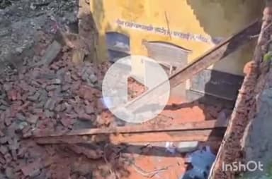 हरिद्वार: अपर रोड स्थित प्राथमिक विद्यालय नंबर 34 की छत गिरी, बड़ा हादसा टला
