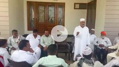 रामपुर: पूर्व जिला पंचायत अध्यक्ष ने पंजाब के किसानों की मदद के लिए अपने साथियों के साथ फार्म हाउस पर की बैठक