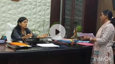 सासाराम: जिला निर्वाचन पदाधिकारी सह रोहतास जिला पदाधिकारी ने अपने कार्यालय कक्ष में की समीक्षा बैठक