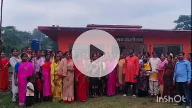 पतरातू: हेसला शीतला मंदिर, पतरातु में हेसला की ग्रामीण महिलाओं की हुई एक बैठक