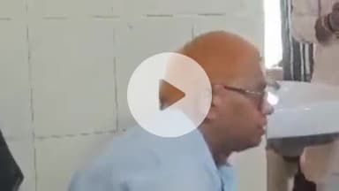 कलीनगर: जिला महिला अस्पताल के सीएमएस की हिंदूवादी नेताओं से बहस के बाद हालत बिगड़ी, आईसीयू में भर्ती