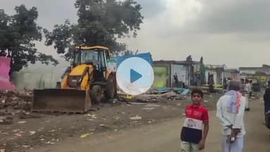 खालवा: खालवा में अतिक्रमण हटाओ अभियान, पक्के अतिक्रमण हटाए गए