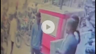 गया टाउन सीडी ब्लॉक: गया मानपुर में दंपति से अपराधियों द्वारा ₹4.50 लाख की लूट, सीसीटीवी फुटेज आया सामने