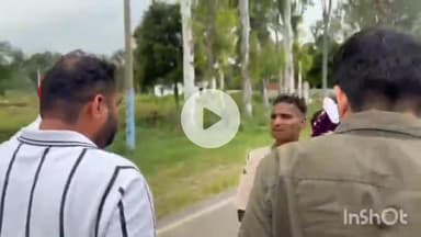 मुज़फ्फरनगर: विधायक के भ्रमण के दौरान बघरा के पास अचानक सड़क दुर्घटना, 2 लोग घायल, विधायक ने घायलों को अपनी गाड़ी से भेजा अस्पताल