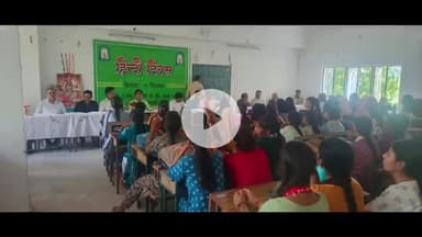 मंझनपुर: हिंदी दिवस पर करारी रिज़वी डिग्री कॉलेज में रचनात्मकता और संस्कृति का संगम, छात्रों ने भाषण और गीतों से बांधा समां