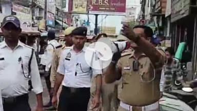 मुज़फ्फरनगर: शहर में अतिक्रमण पर कसा शिकंजा, पुलिस के हड़कंप से दुकानदारों में मचा हाहाकार, फुटपाथ पर बैठे दुकानदारों के चालान कटे