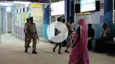 बेगूसराय: बेगूसराय रेल थाने की पुलिस ने मोबाइल चोरी के आरोप में एक चोर को किया गिरफ्तार, पुलिस जांच में जुटी