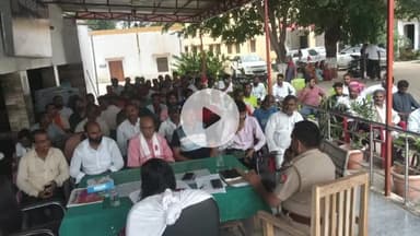 बदलापुर: बदलापुर कोतवाली परिसर में एसडीएम की अध्यक्षता में पीस कमेटी की बैठक संपन्न हुई