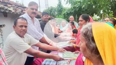 चौपारण: चौपारण प्रखंड में सोना-सोबरन धोती-साड़ी योजना से ग्रामीणों को मिला लाभ