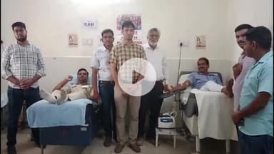 चूरू: राजकीय भरतिया अस्पताल में आयोजित रक्तदान शिविर में मेडिकल कॉलेज के प्रिंसिपल ने निभाई भागीदारी