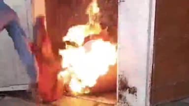 लाडपुरा: कोटा में टीचर्स कॉलोनी स्थित शिशु भारती स्कूल में खाना बनाते समय सिलेंडर में लगी आग, दमकल ने तुरंत बुझाई, बड़ा हादसा टला