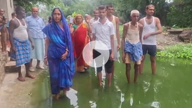 महनार: फतेहपुर कमाली वार्ड संख्या 9 एवं 19 में जलजमाव से लोगों की परेशानी, नगर परिषद के खिलाफ किया प्रदर्शन#jansamasya