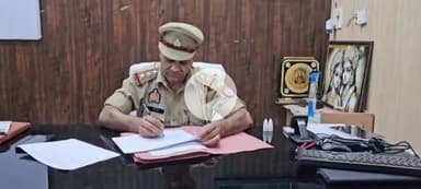 रामपुर: RTO मुरादाबाद ने रामपुर ARTO समेत 2 नामजद और 1 अज्ञात के खिलाफ सरकारी वाहनों की नंबर सीरीज बेचने का मामला किया दर्ज