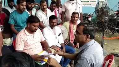 मुंगेर: 102 एंबुलेंस चालकों की हड़ताल छठे दिन भी जारी, मरीज परेशान, विधायक प्रणव यादव पहुंचे मिलने