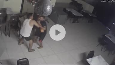 मुज़फ्फरनगर: होटल में दबंगई, कर्मचारियों पर बेरहमी से बरसे थप्पड़-घूंसे, कर्मचारी हाथ जोड़कर मांगते रहे रहम, CCTV में गुंडई हुई कैद