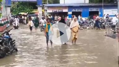 बेगूसराय: बारिश से सदर अस्पताल परिसर जलमग्न, नगर निगम और अस्पताल प्रशासन की खुली पोल