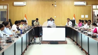 सागर नगर: कलेक्टर का निर्देश: CM हेल्पलाइन पर शिकायतों को लंबित रखने वाले अधिकारियों की वेतन वृद्धि रोकी जाए