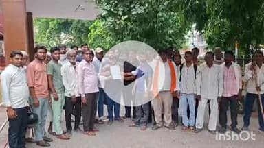 धौलपुर: मुख्य मार्ग को अतिक्रमण मुक्त कराने की मांग, ग्रामीणों ने जिला कलेक्टर को सौंपा ज्ञापन