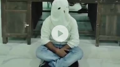 नामकुम: मुरी रेलवे स्टेशन पर आरपीएफ ने एक व्यक्ति को शराब के साथ किया गिरफ्तार