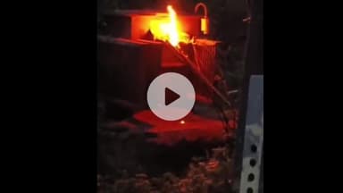 झांसी: पुनावली कला में धू-धू जल उठा 160 किलोवाट का ट्रांसफॉर्मर, रात भर अंधेरे में रहा गांव