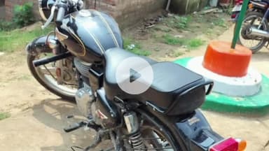 बक्सर: सारिमपुर मोहल्ले में सड़क निर्माण को लेकर गोलीबारी, आरोपी बाइक छोड़कर भागा