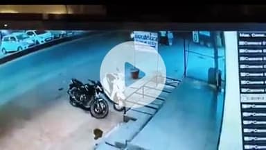 लाडपुरा: दादाबाड़ी इलाके में बदमाशों ने युवक से मारपीट कर लूटा मोबाइल, पुलिस में की गई शिकायत, सीसीटीवी आया सामने