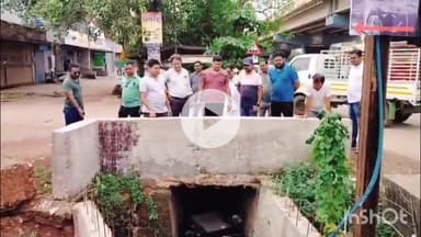 दुर्ग: जिले में आयुक्त ने सड़क पर लगे अवैध बैनर/पोस्टर हटाने के दिए निर्देश