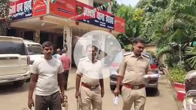 झाझा: न्यायालय से जारी वारंट के बाद फरार अभियुक्त को झाझा पुलिस ने धमना गांव से किया गिरफ्तार