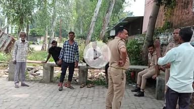 कोल: पिंजरी में शौच करने गए व्यक्ति का पैर फिसलने से तालाब में डूबकर हुई मौत, पुलिस ने शव का कराया पोस्टमार्टम