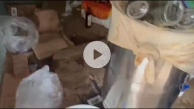 गिरिडीह: ताराटांड़ थाना के पलकिया में उत्पाद विभाग की टीम ने अवैध शराब फैक्ट्री को किया ध्वस्त