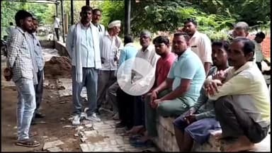 इटावा: फ्रेंड्स कालोनी इलाके में महिला ने फांसी लगाकर आत्महत्या की, पुलिस शव का पोस्टमार्टम कर जांच में जुटी है