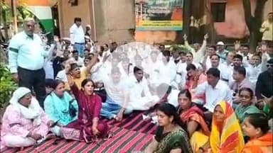 फिरोज़ाबाद: दबरई स्थित खाद्य सुरक्षा विभाग पर व्यापारियों ने काली पट्टी बांधकर किया प्रदर्शन, शीघ्र न्याय की मांग