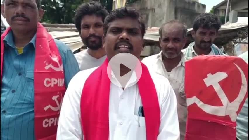వీణవంక: మండల కేంద్రంలో CPM పార్టీ ఆధ్వర్యంలో తెలంగాణ రైతాంగ సాయుధ పోరాట వార్షికోత్సవం పాల్గొన్న CPM జిల్లా కమిటీ సభ్యులు సంపత్