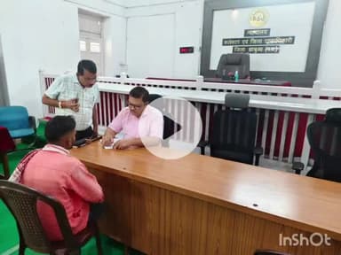 झाबुआ: झाबुआ में जिला पंचायत सीईओ द्वारा जनसुनवाई का आयोजन, आवेदनों के निराकरण के निर्देश