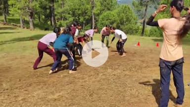 कांडा: आगामी दिनों में बाजीरौठ में जोनल कबड्डी प्रतियोगिता में बेहतर प्रदर्शन के लिए राइका देवतोली के बच्चे बहा रहे पसीना