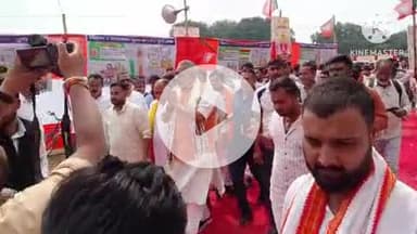 बक्सर: बक्सर में गरजे केंद्रीय मंत्री गिरिराज सिंह, कहा- मस्जिद से फतवा जारी होगा तो मंदिर से गूंजेगा घंटा