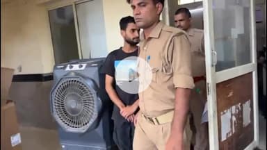 मथुरा: जीआरपी मथुरा रेलवे पुलिस ने चेकिंग के दौरान एक युवक को किया गिरफ्तार, कब्जे से चोरी का एंड्रॉयड फोन बरामद