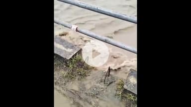 भोकरदन: जैनपुर कोठारा परिसरातून वाहणारी पूर्णा नदी ला आला पुर, नदी ने ओलांडली धोक्याची पातळी