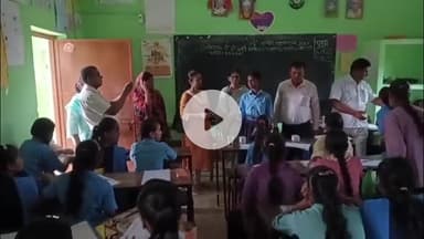 महनार: क्रीमी मुक्ति दिवस पर प्रखंड के विद्यालयों में बच्चों को खिलाई गई अल्बेंडाजोल की गोलियां